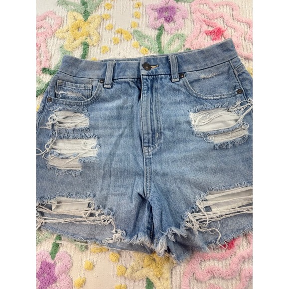 American Eagle Outfitters Women's Size 4 Light Wash Denim Distressed Ripped - Picture 3 of 10